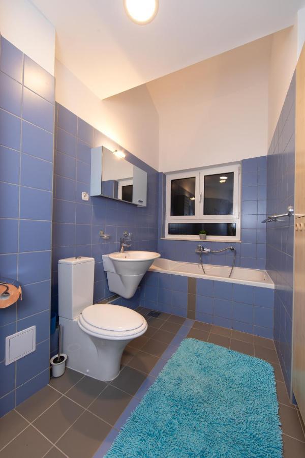 Lux Apartment Tučepi Zewnętrze zdjęcie